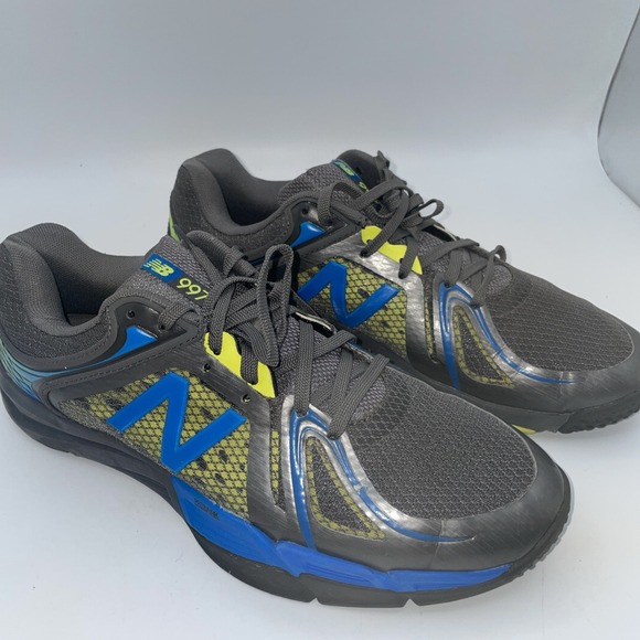 New Balance 997 Grey and Navy Men's Size 9.5 Running Shoes Sneakers - Picture 1 of 9